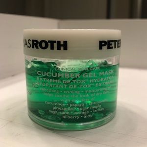 Peter Thomas Roth. Moisturizing Mask.